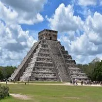 Chichen_Itza.webp